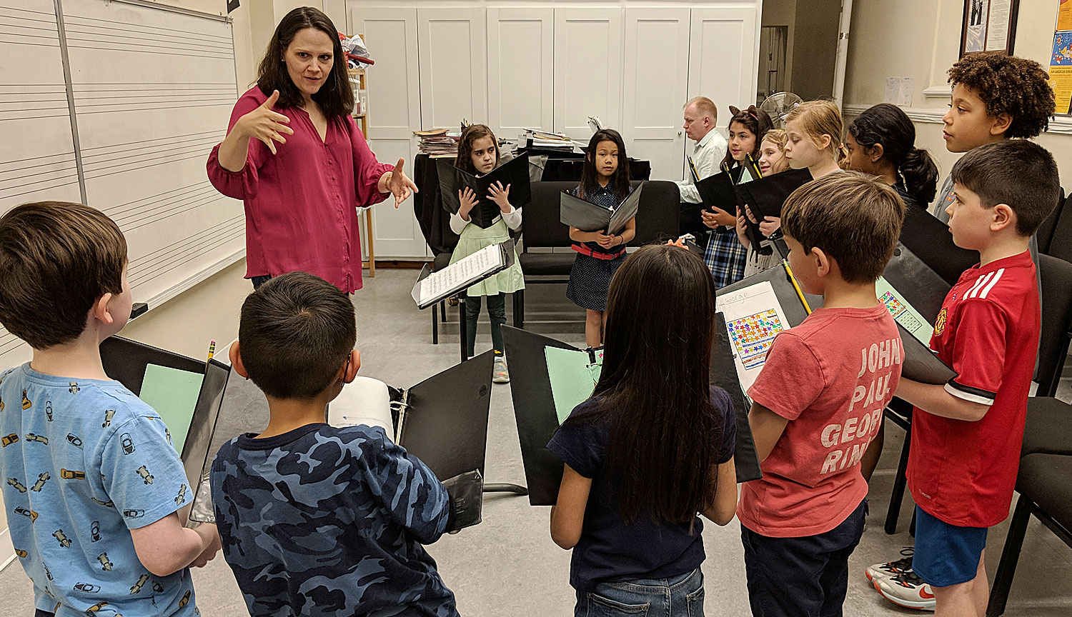 Training choirs